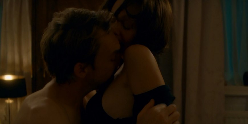 Хелен Элизабет МАККРОРИ голая