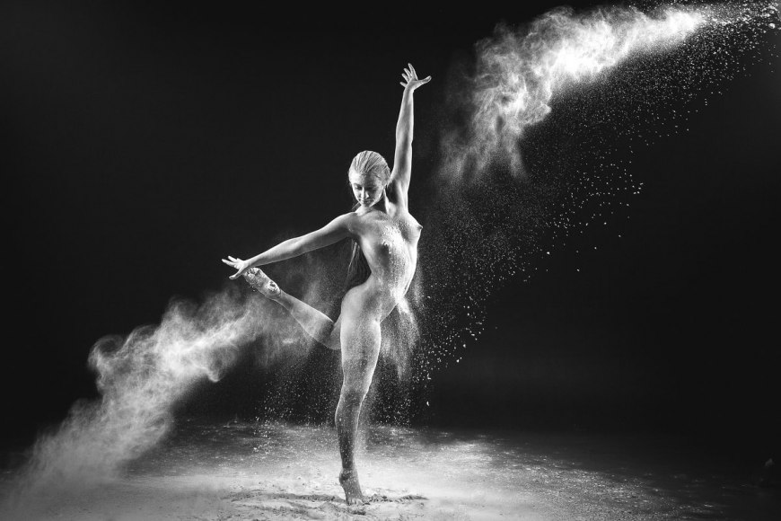 Эротические танцы девушек