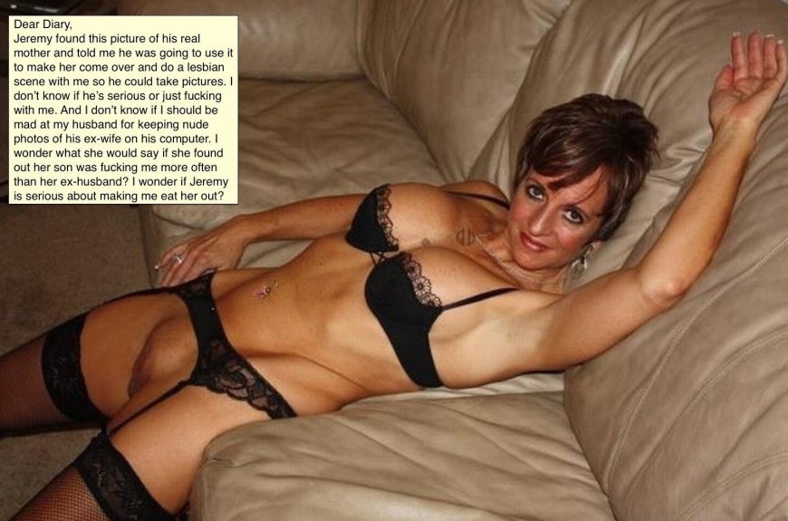 Зрелая стройная в эротическом белье