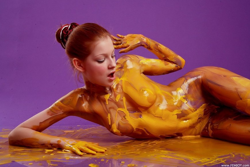 Член обмазанный шоколадом