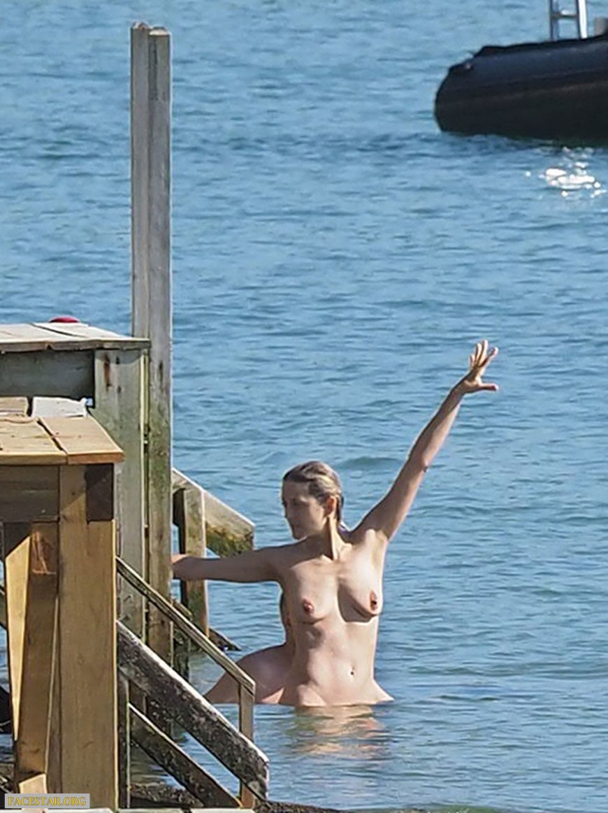 Голая Марион котиллард