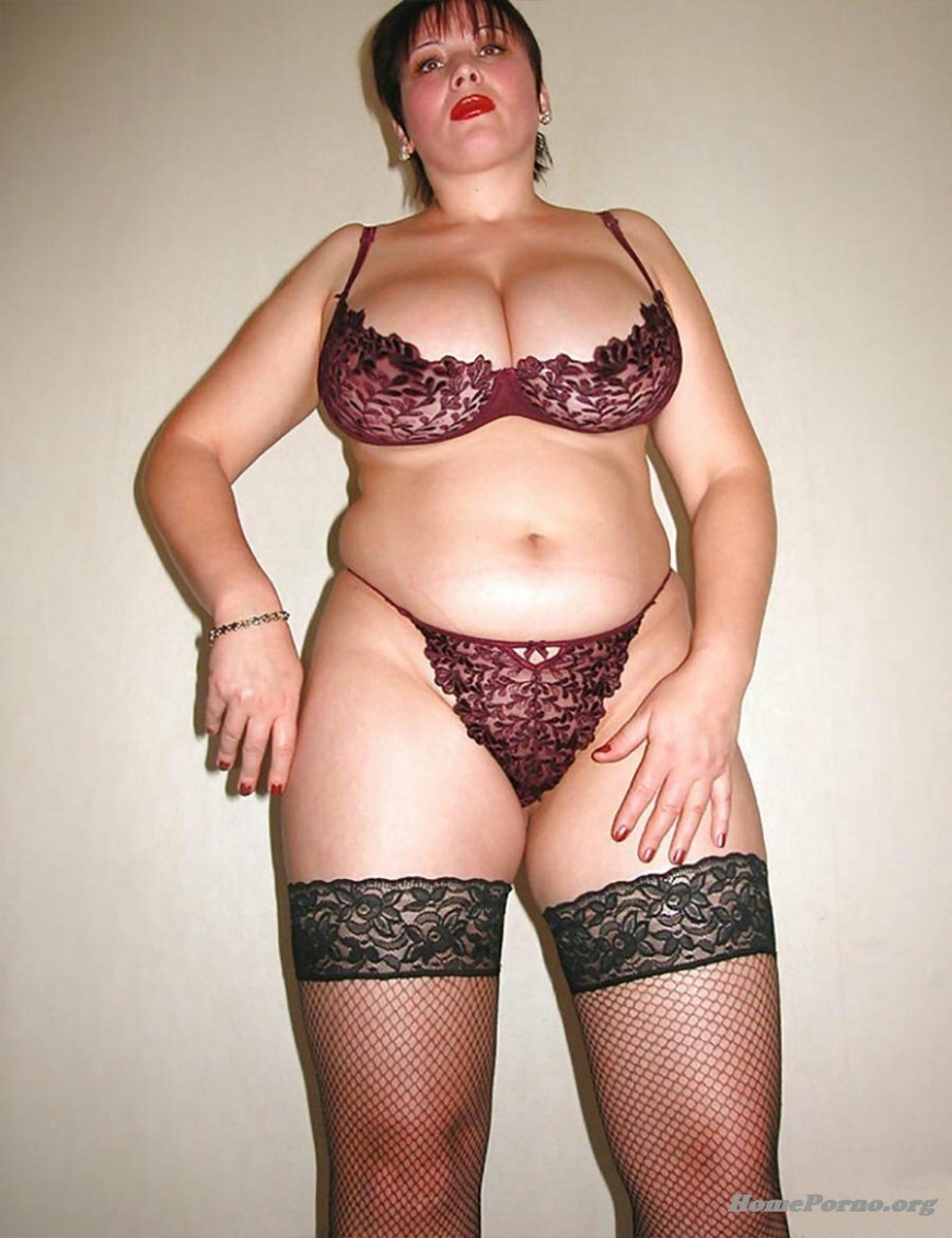 Толстая жена в эротическом белье