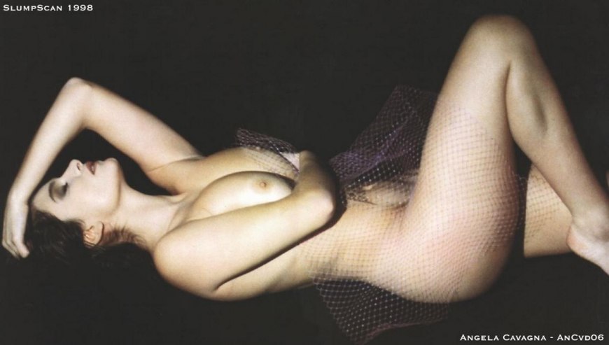 Анжела Ленчинская голенькая