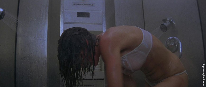 Скаут Тэйлор-Комптон голая