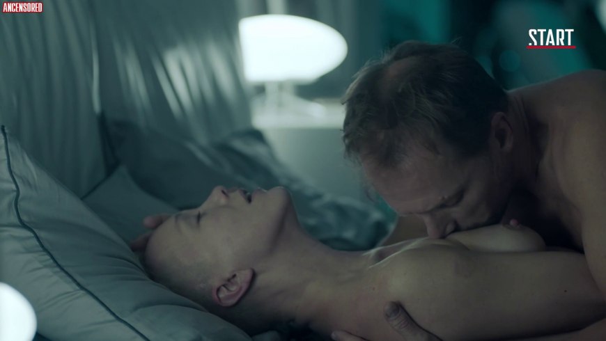 Дарья Мороз голая в сериале