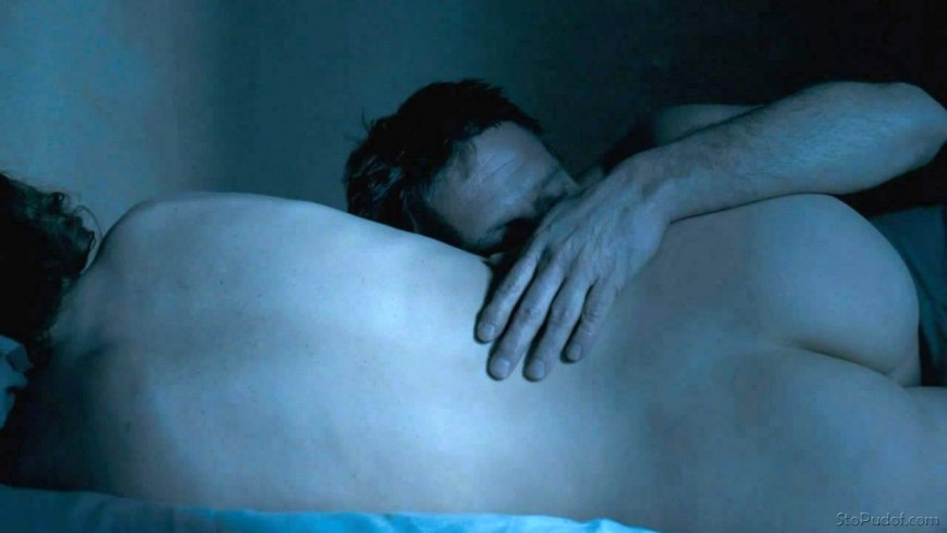 Вера Фармига попа голая