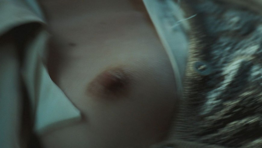 Голая певица Лада дэнс