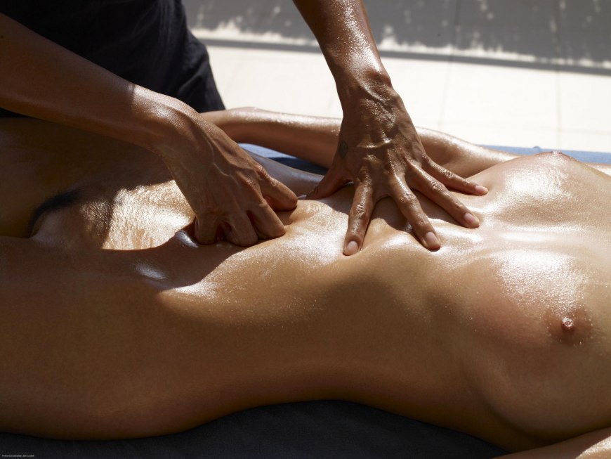 Ебля на пляже на шезлонге