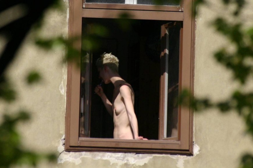 Подсматривание в окна