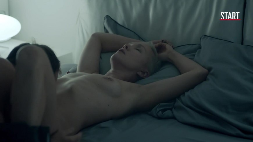 Эротические сцены Дарьи Мороз