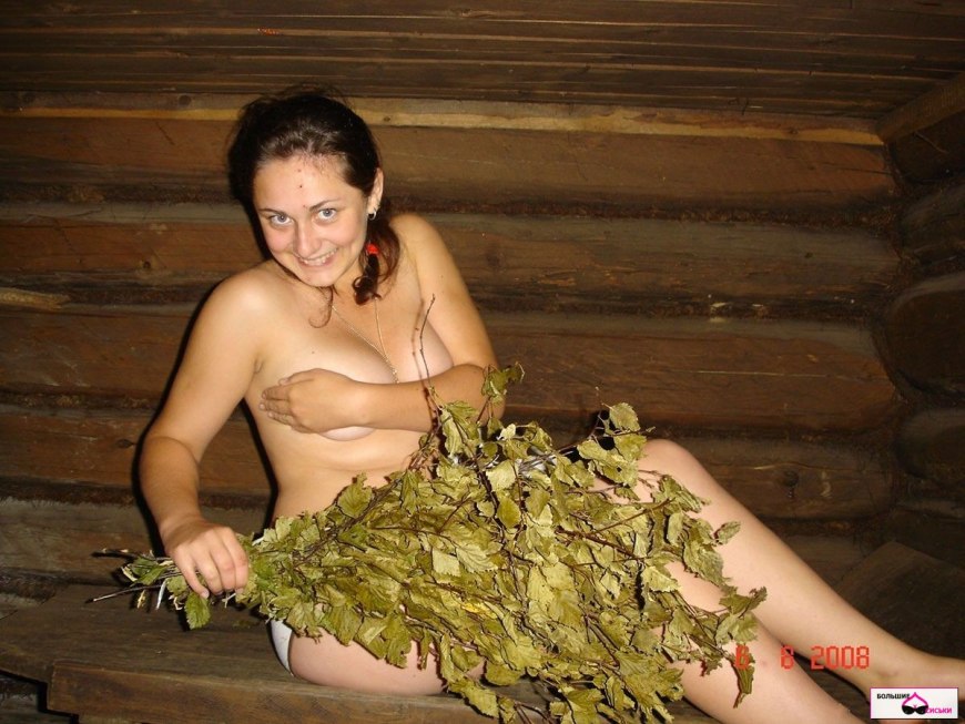 Бабцы в деревенской бане