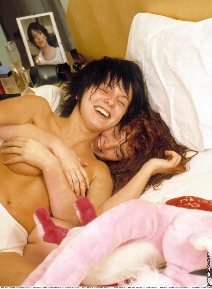 Лена Катина и Юля Волкова голые