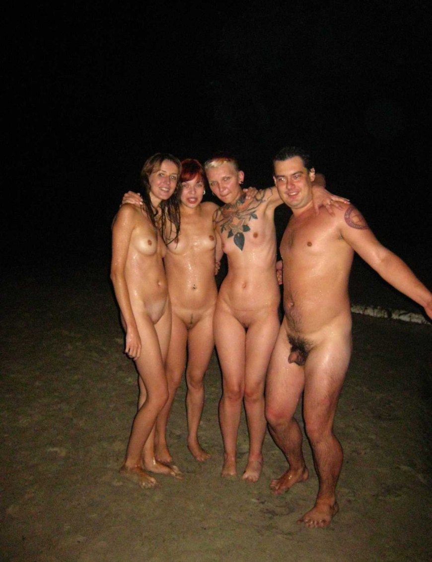 Лесби на пляже частные