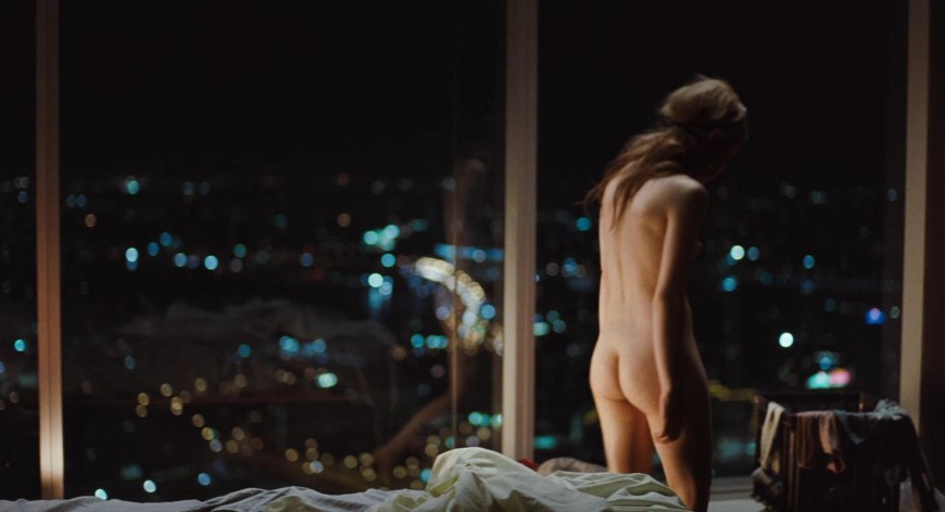 Эмили Браунинг постельные сцены