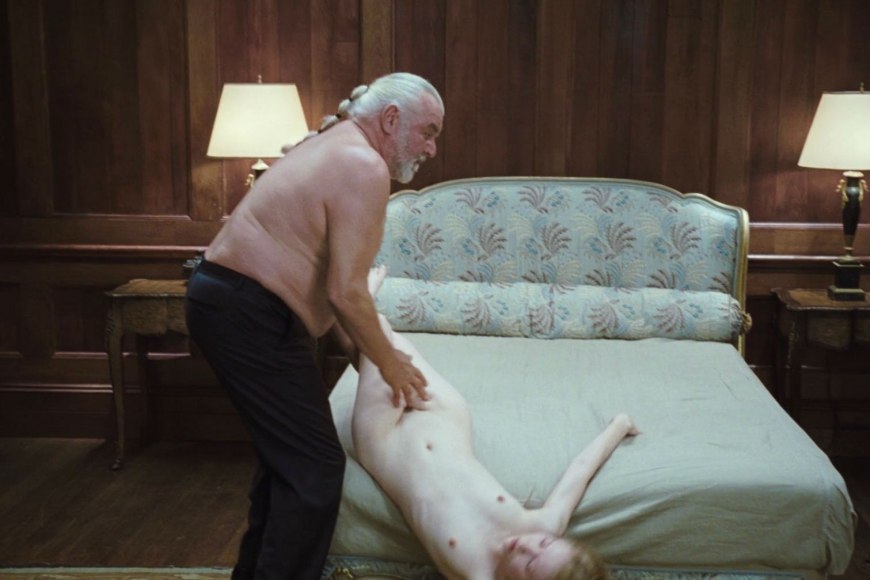 Эмили Браунинг обнаженка