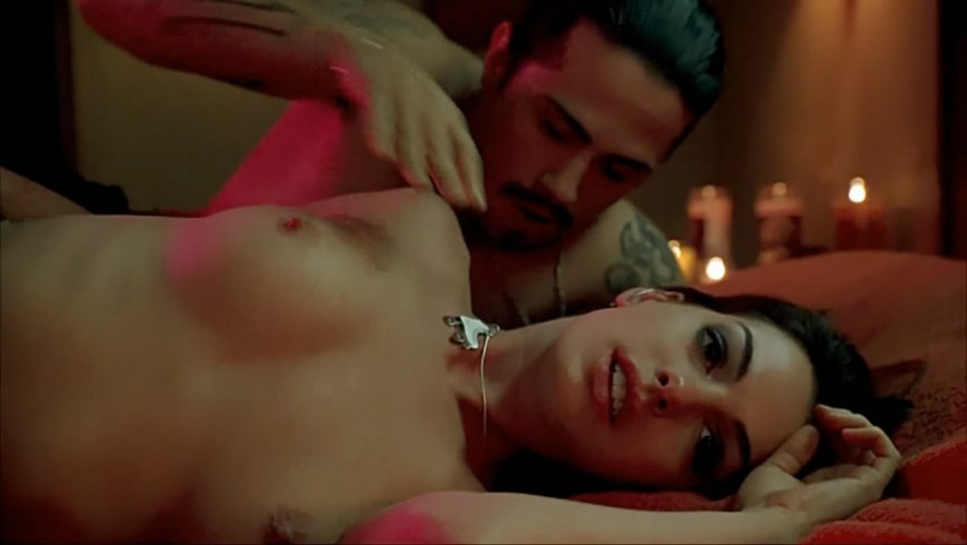 Энн Хэтэуэй Крэйзи 2005xxx