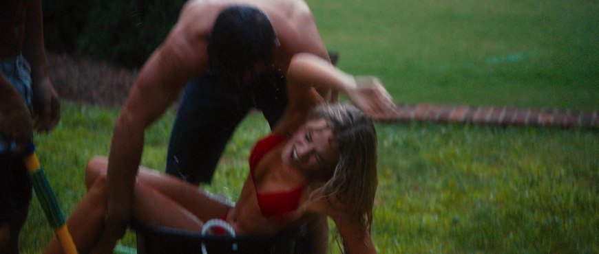 Габриэлла Уайлд голая в кино