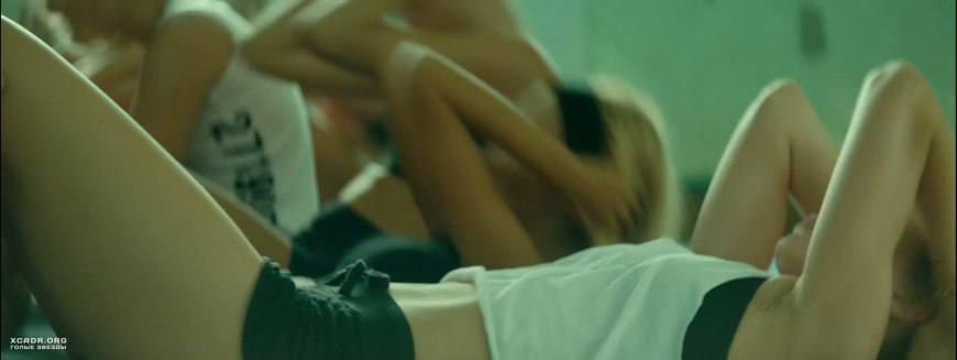 Александра Ревенко ню