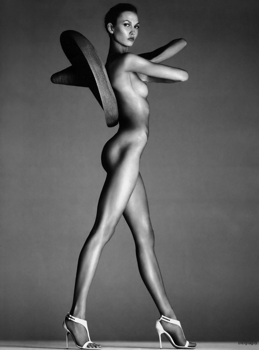 Модель Карли Клосс голая