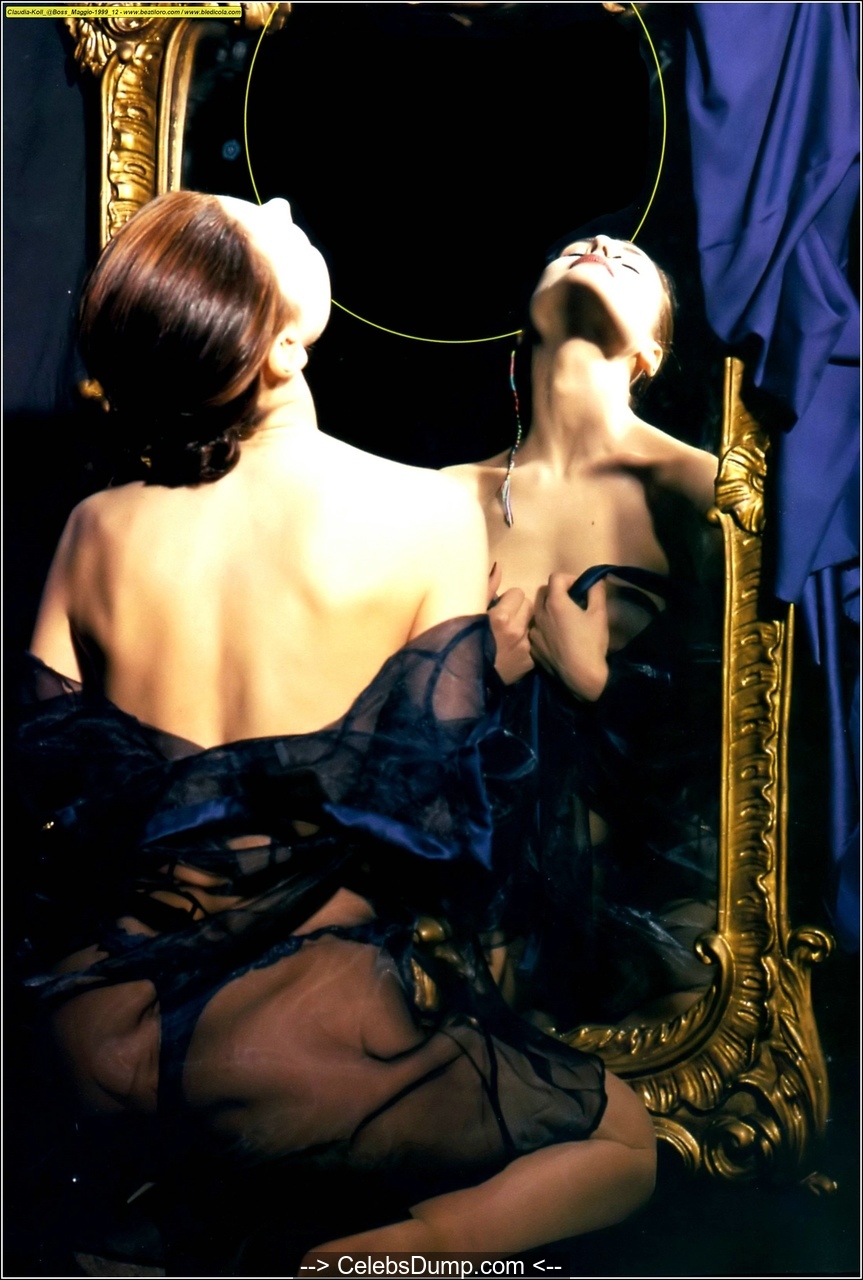 Эротические фото голой Клаудии коль