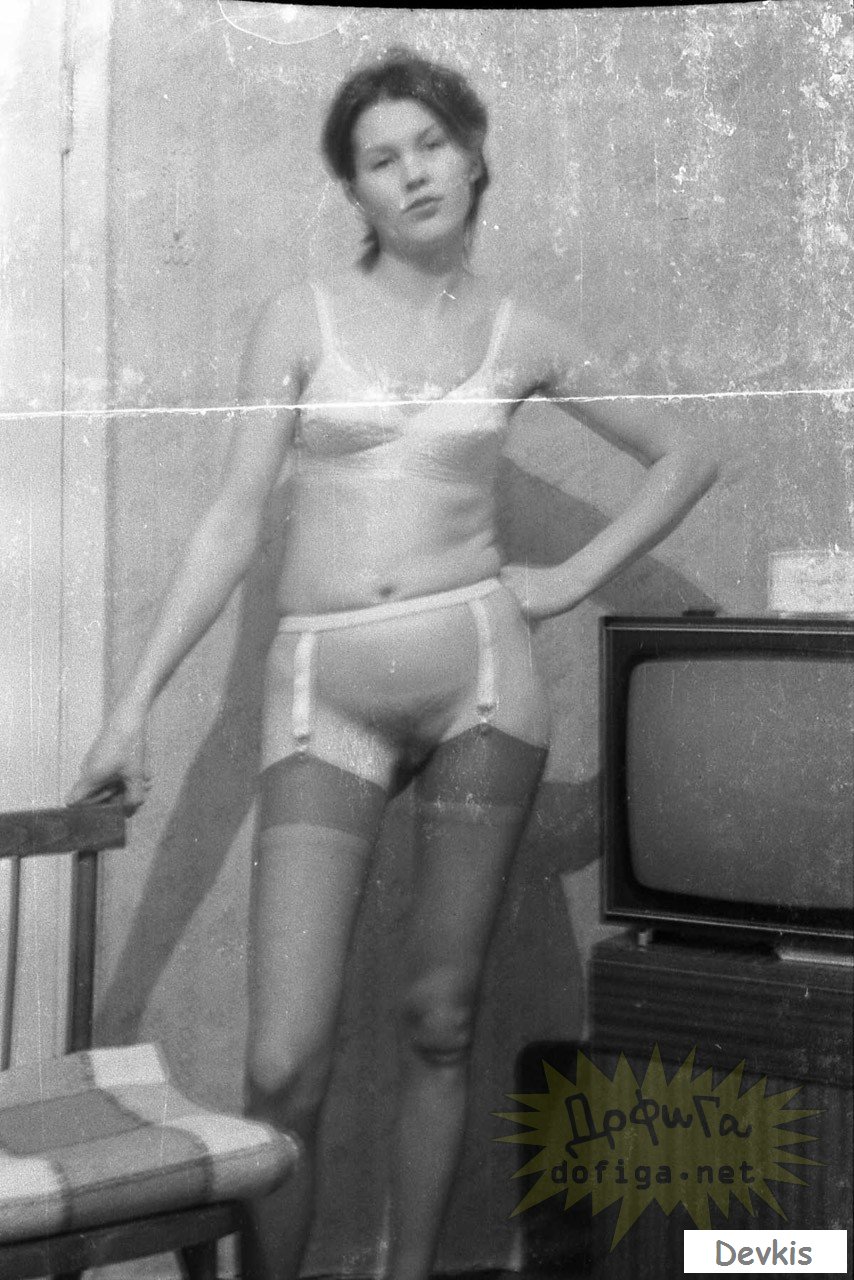 Советские женщины в трусиках