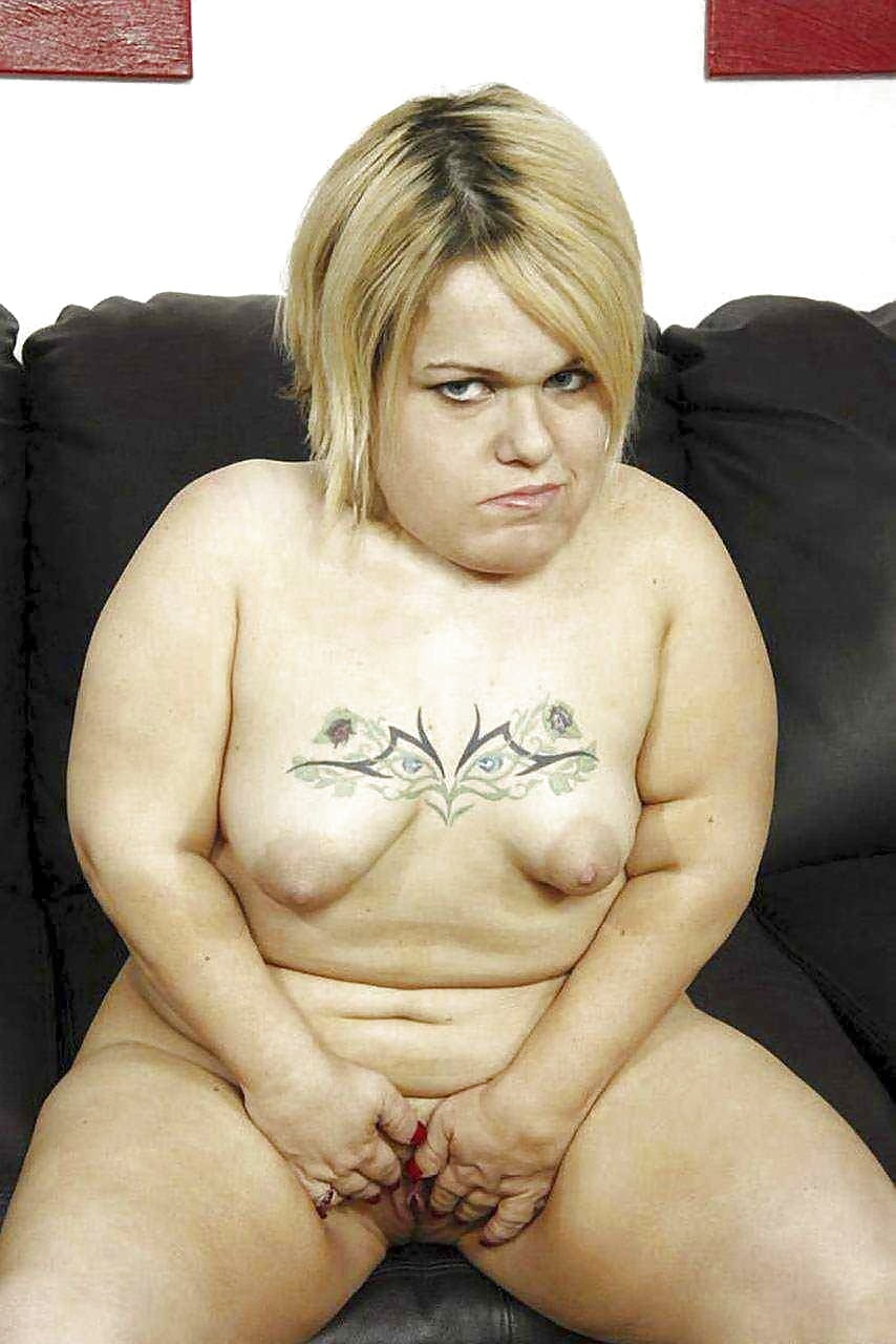 Голые толстушки с маленькими сиськами