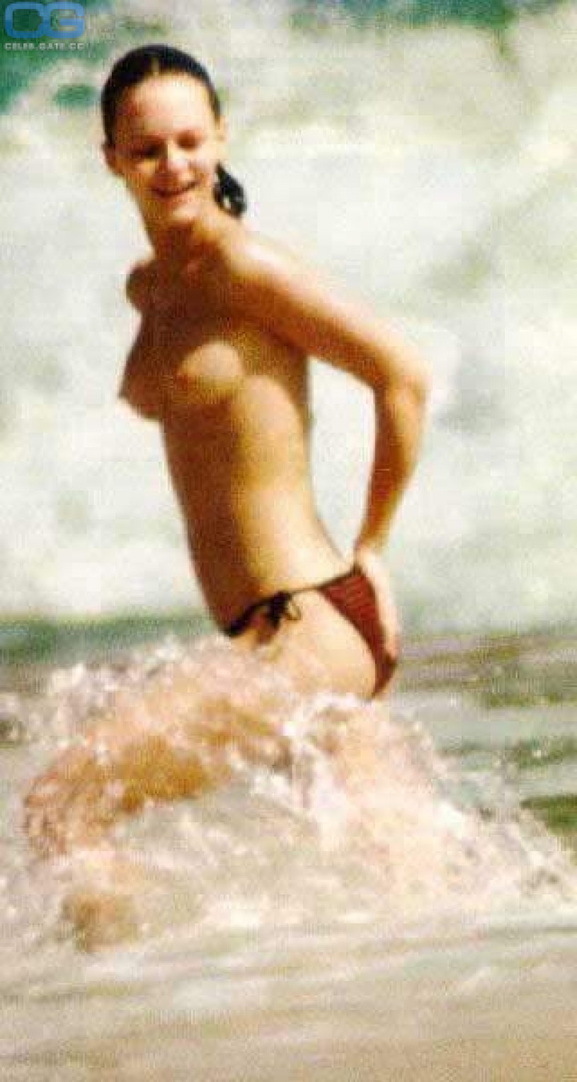 Голая Ванесса Паради / Vanessa paradis