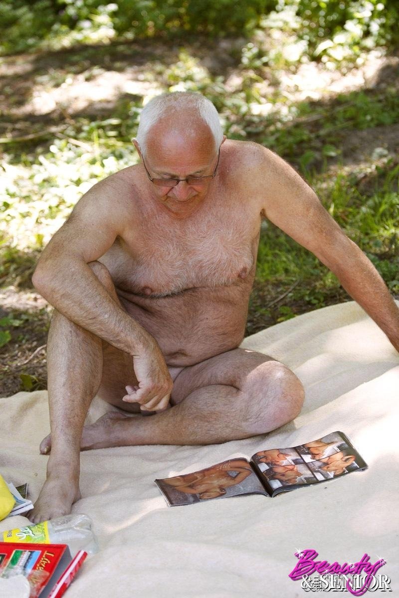 Голые мужчины пенсионеры