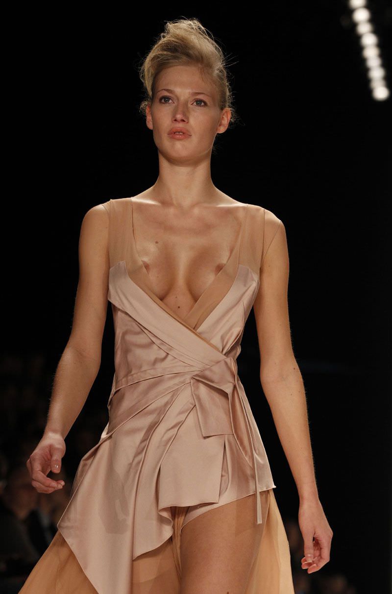 Madalina pica модель