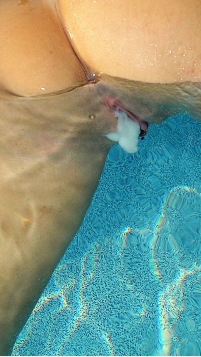 Огромный член во влагалище