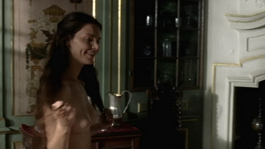 Елизавета Боярская голая в фильме Контрибуция