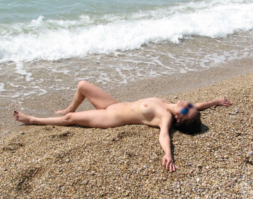 Девушки с нудисткого пляжа