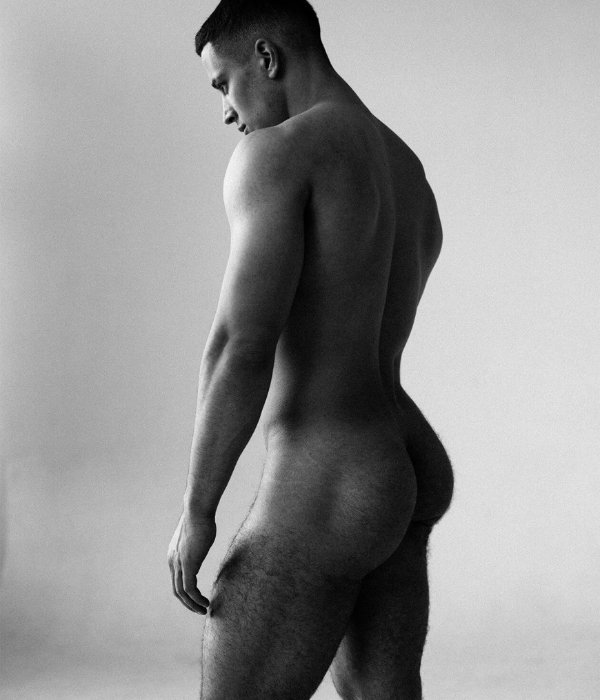 Красивые голые мужчины 2021