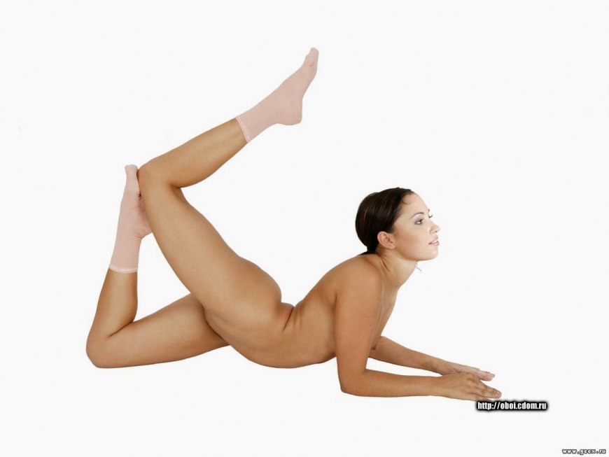 Гимнастические позы ню