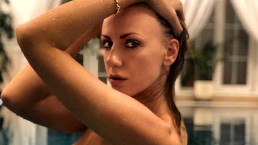 Леся Никитюк топлес