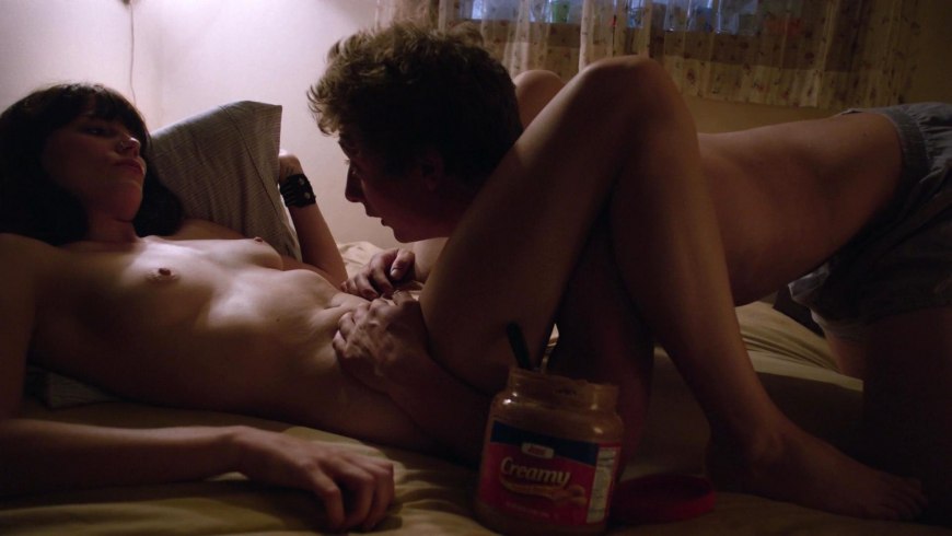 Сериал улица Лаура голая