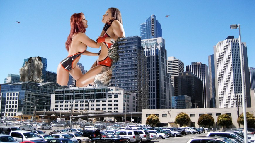 Гигантская женщина хентай