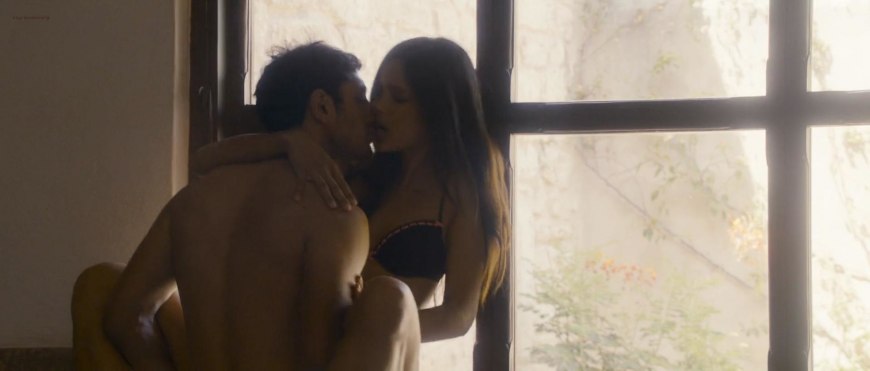 Фрида Пинто голая в фильмах