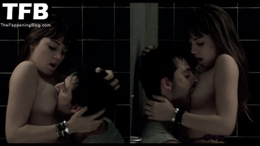 Ана де Армас топлес