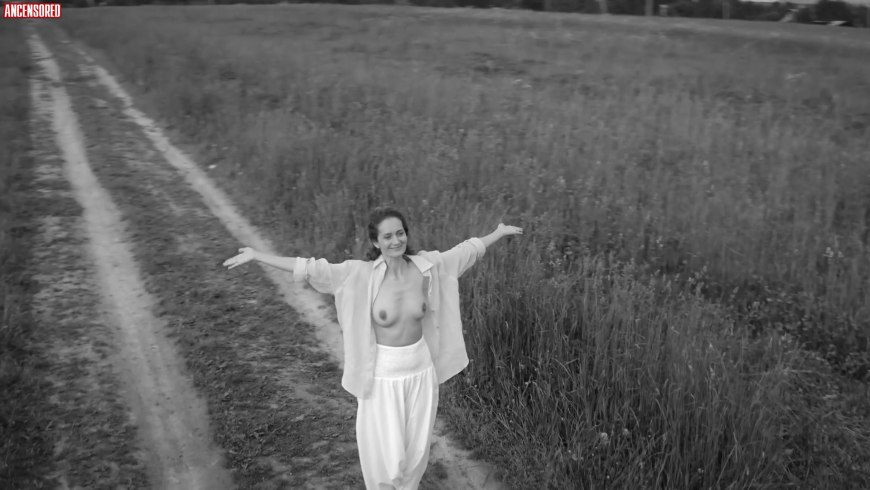 Виктория Исакова голая 2020