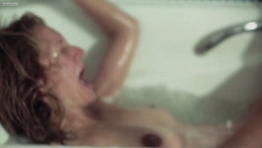 Виктория Исакова грудь