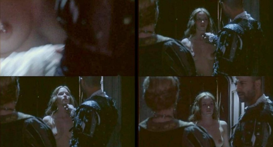 Эмили Блант фото голая