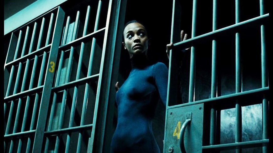 Зои Салдана голая в фильме