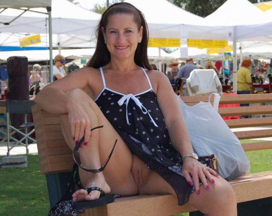 Засветилась без трусиков