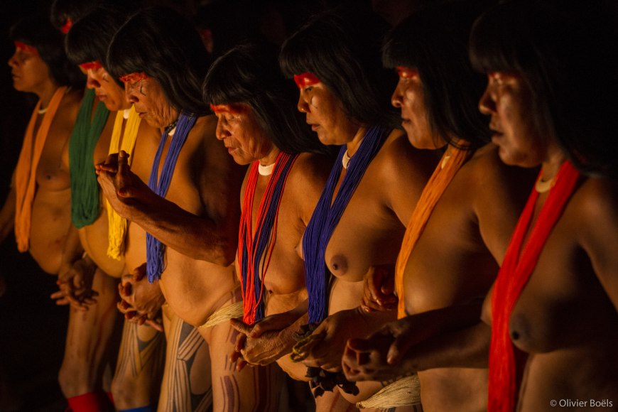 Девушка индеец с большими сиськами