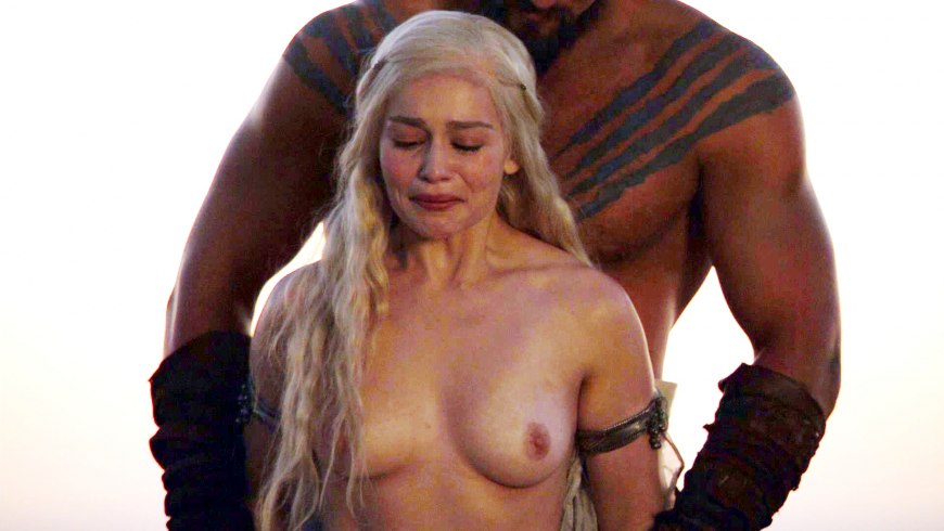 Эмилия Кларк голая фейк