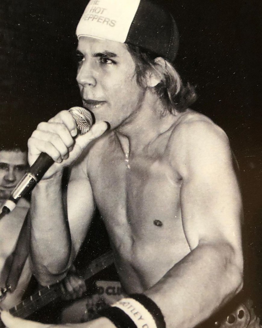 Red hot Chili Peppers в России 90