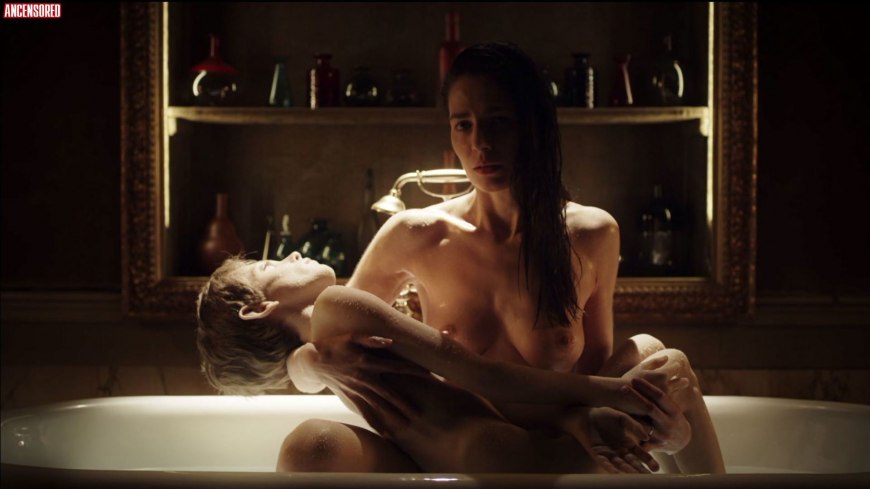 Юлия Снигирь голая в кино