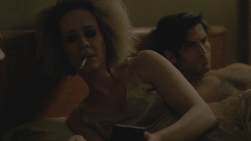 Сара Полсон лесби сцены