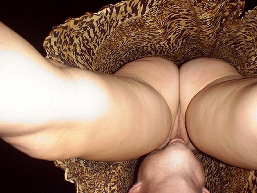 Висячий член вид снизу